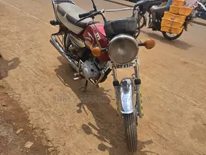 TVS HLX 125 2018 Red