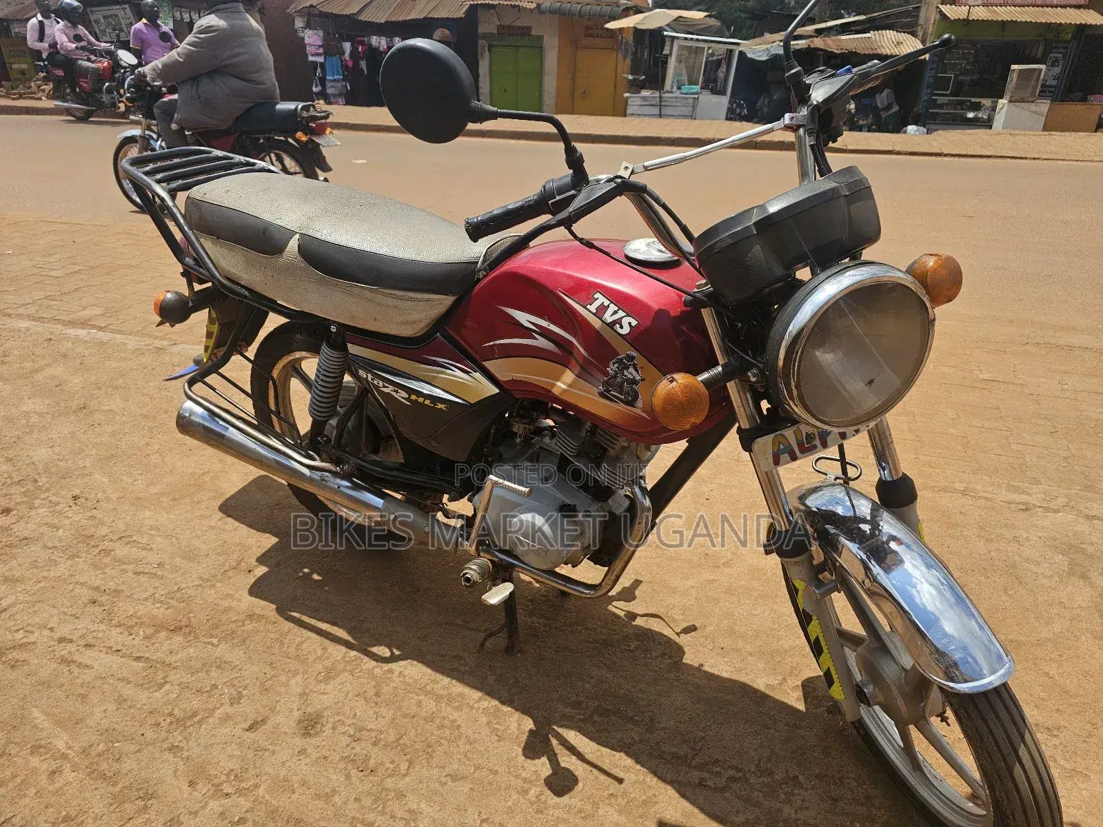 TVS HLX 125 2018 Red