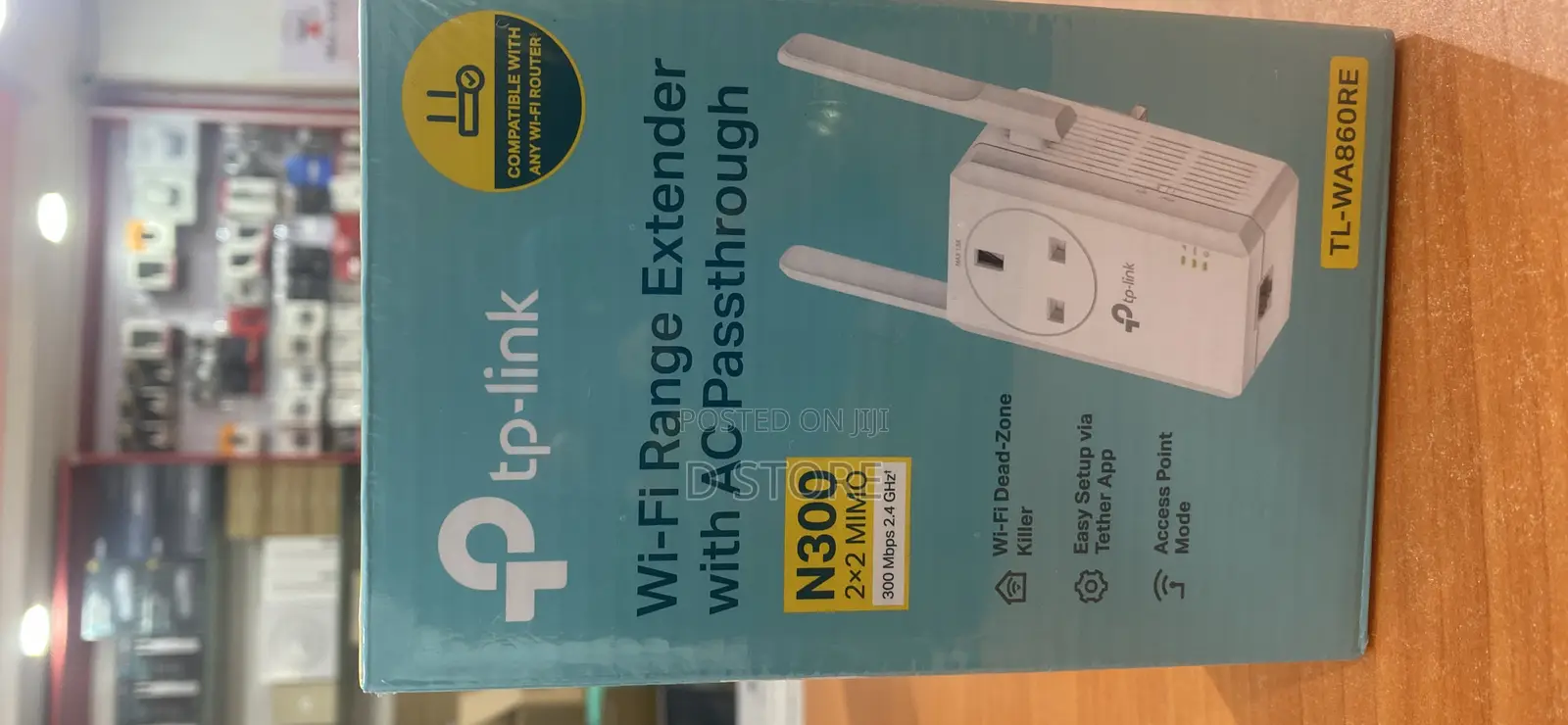 Tp-Link Wi-Fi Range Extender With AC Pass Through