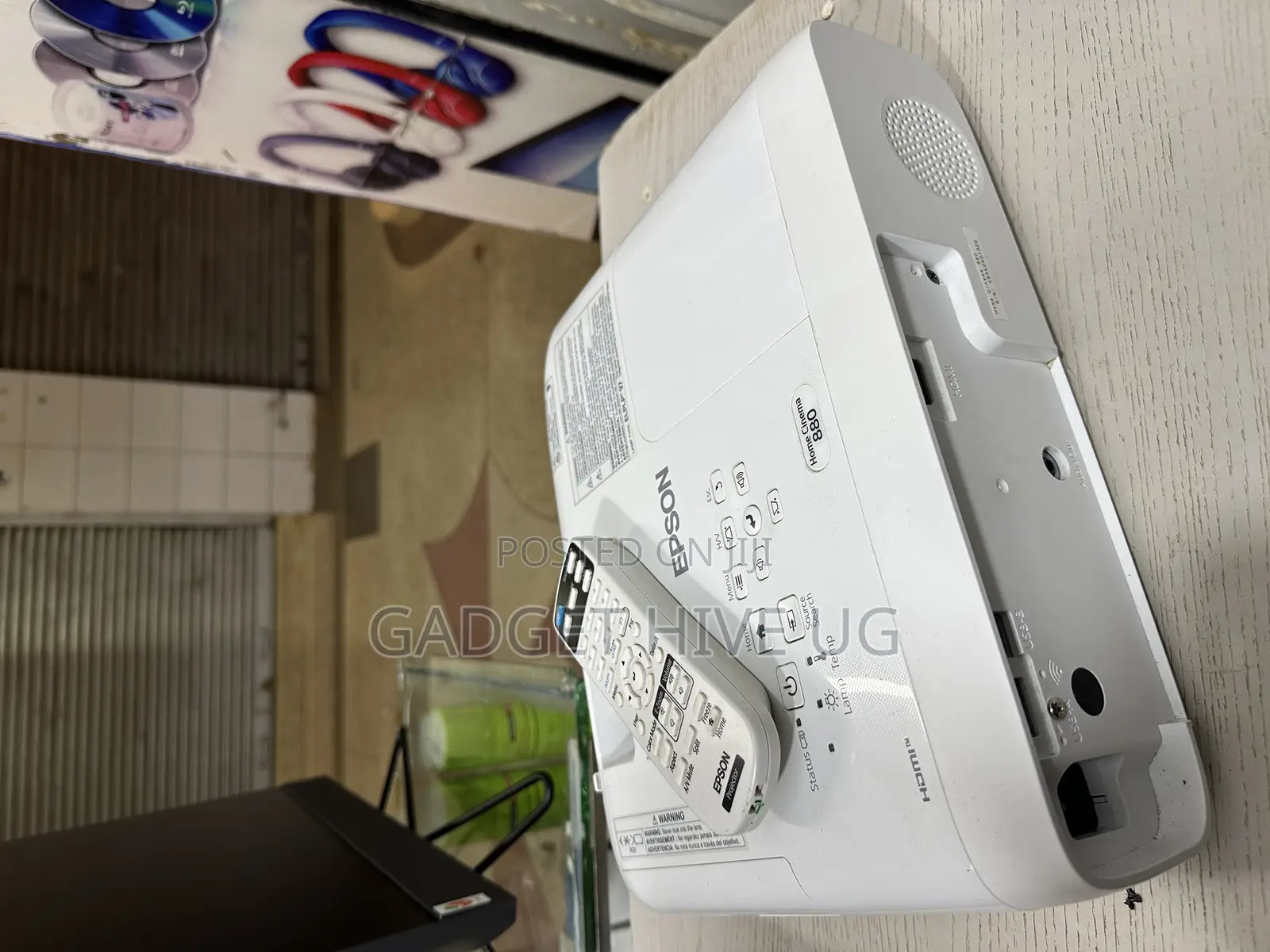 Epson Home Cinema DLP PROJECTOR