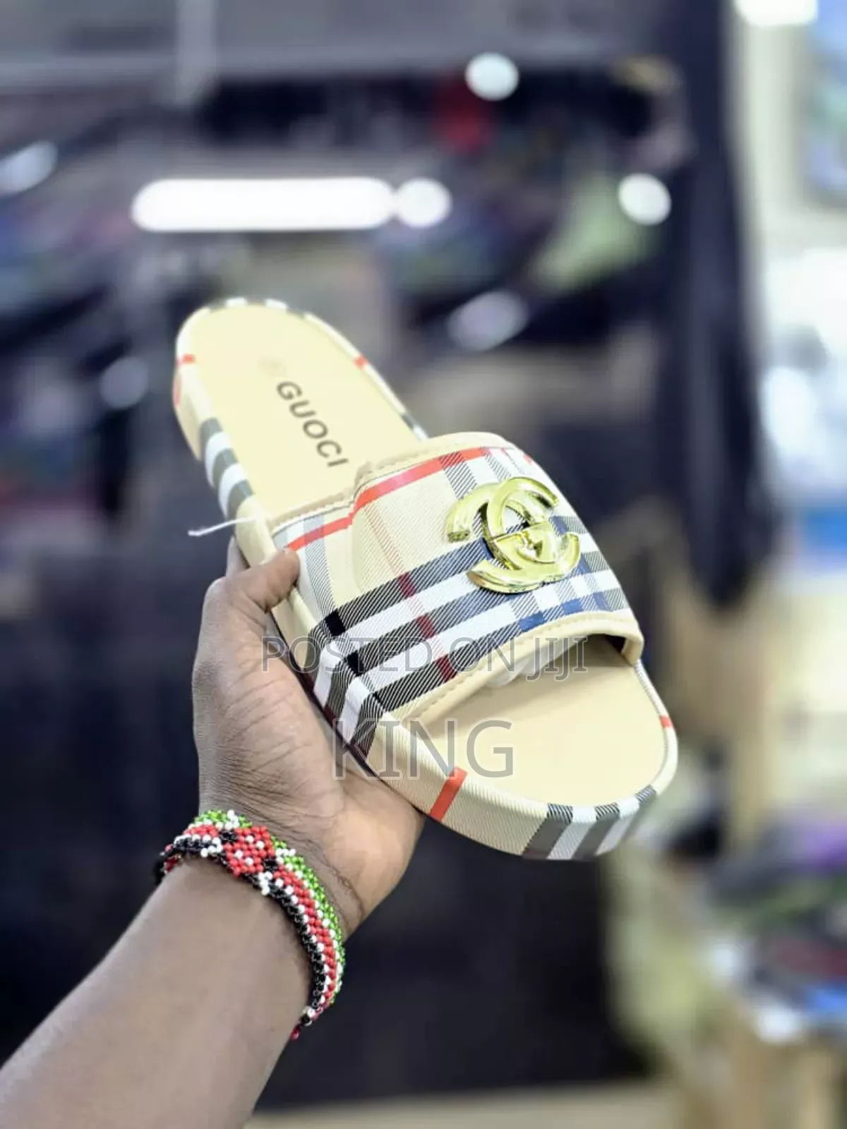 Fresh Gucci Push in Slides