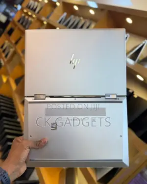 New Laptop HP EliteBook 830 G8 16GB Intel Core I7 SSD 512GB