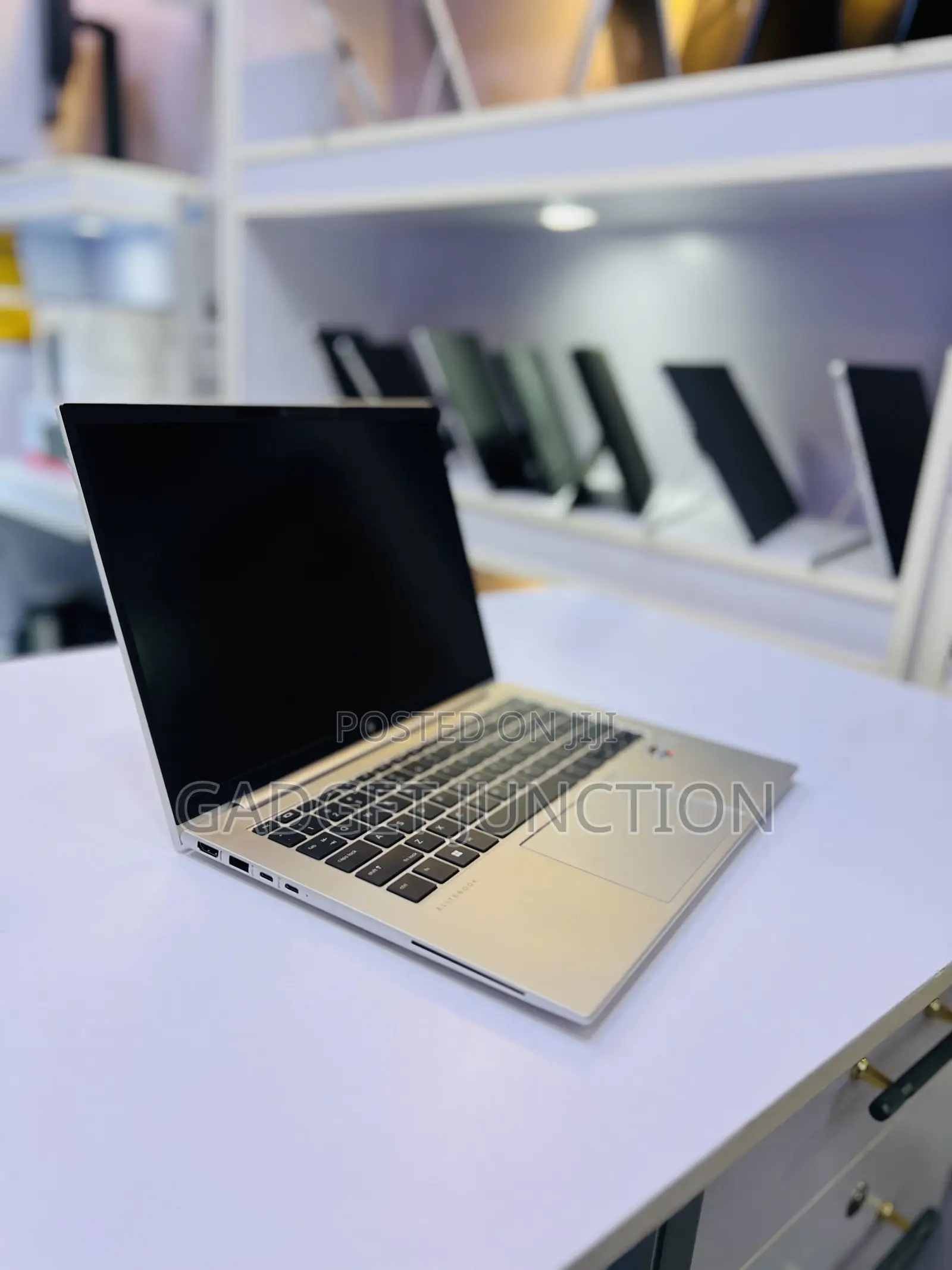 New Laptop HP EliteBook 845 G8 16GB AMD Ryzen 7 SSD 512GB