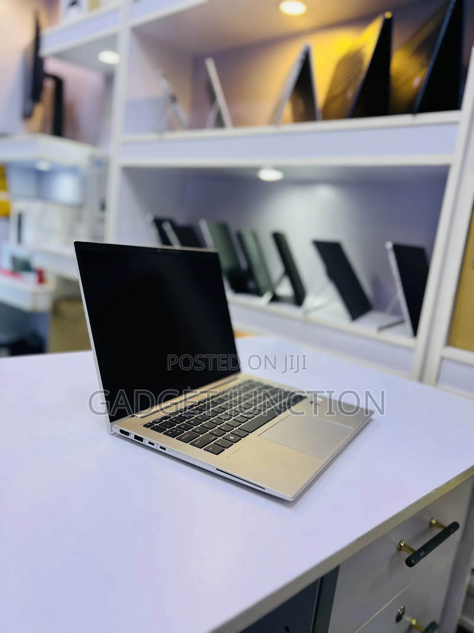 New Laptop HP EliteBook 845 G8 16GB AMD Ryzen 7 SSD 512GB