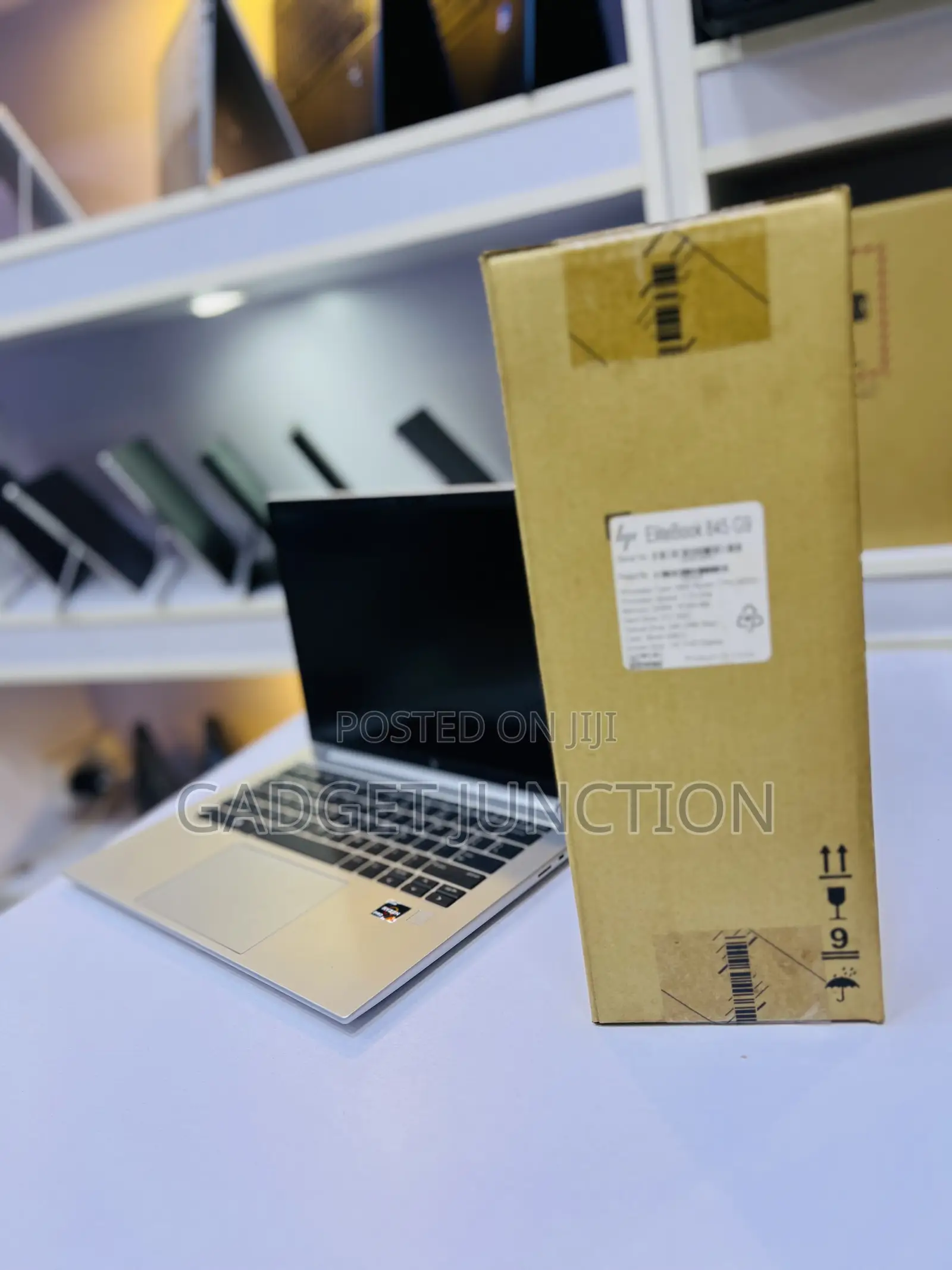 New Laptop HP EliteBook 845 G8 16GB AMD Ryzen 7 SSD 512GB