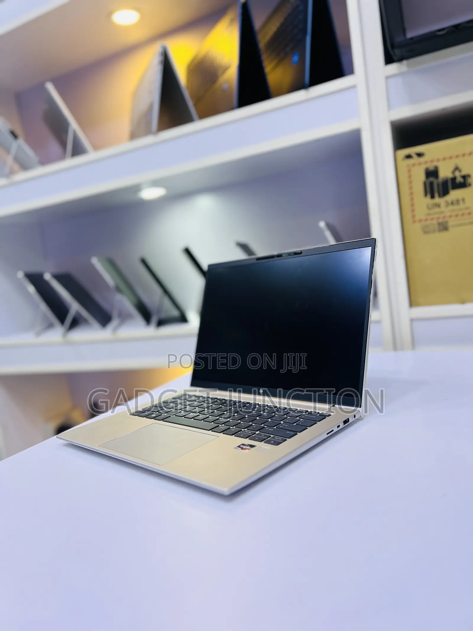 New Laptop HP EliteBook 845 G8 16GB AMD Ryzen 7 SSD 512GB