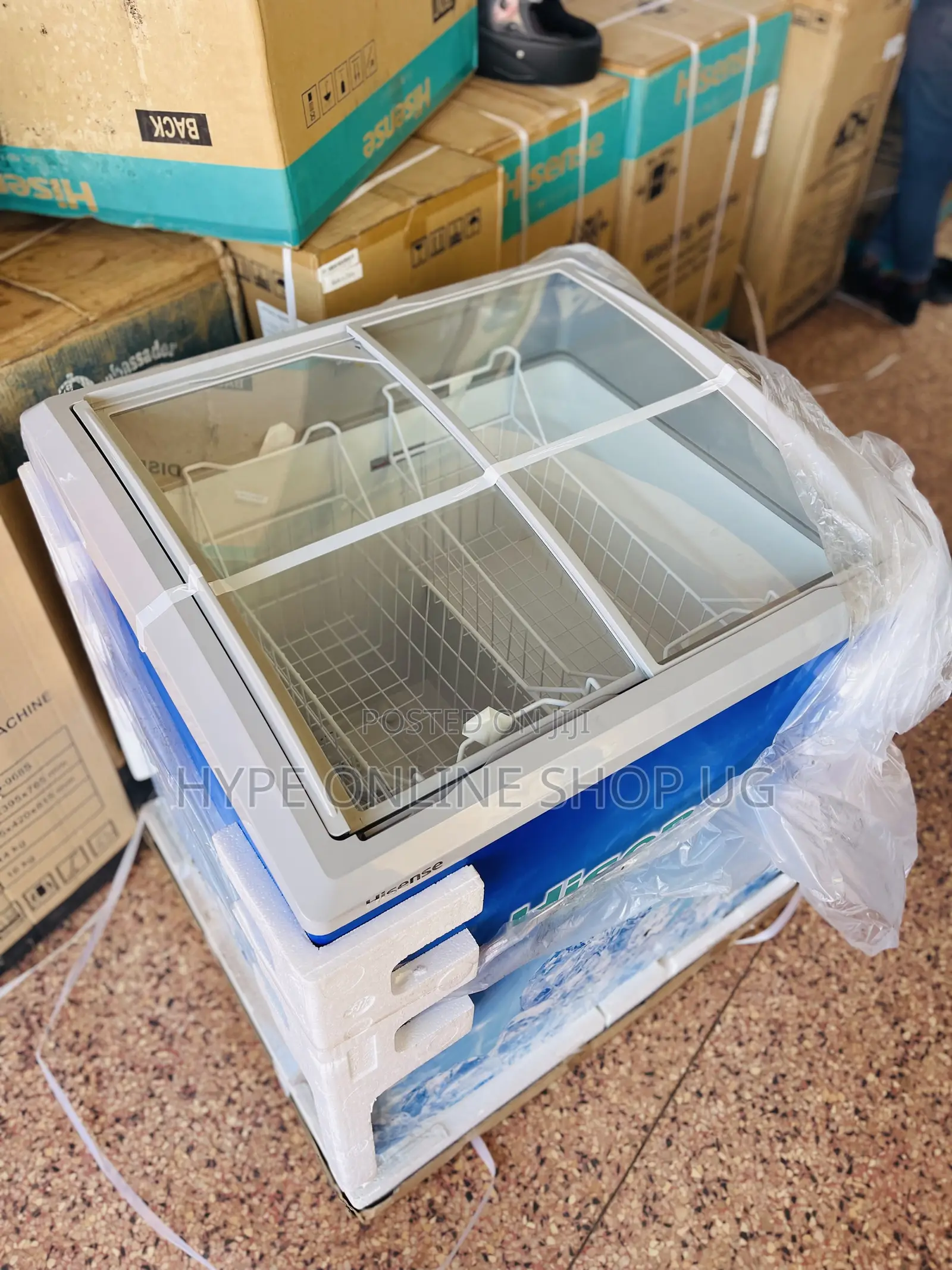 Hisense Icecream Display Fridge 400L