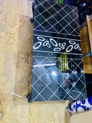 Centertable