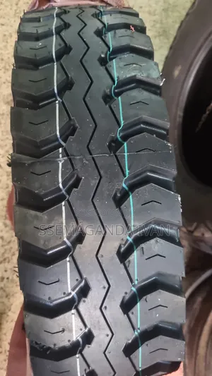 750r16 Suntruk Mudgrip Tyres