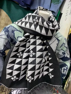 Massive Gucci/Burberry Scarf