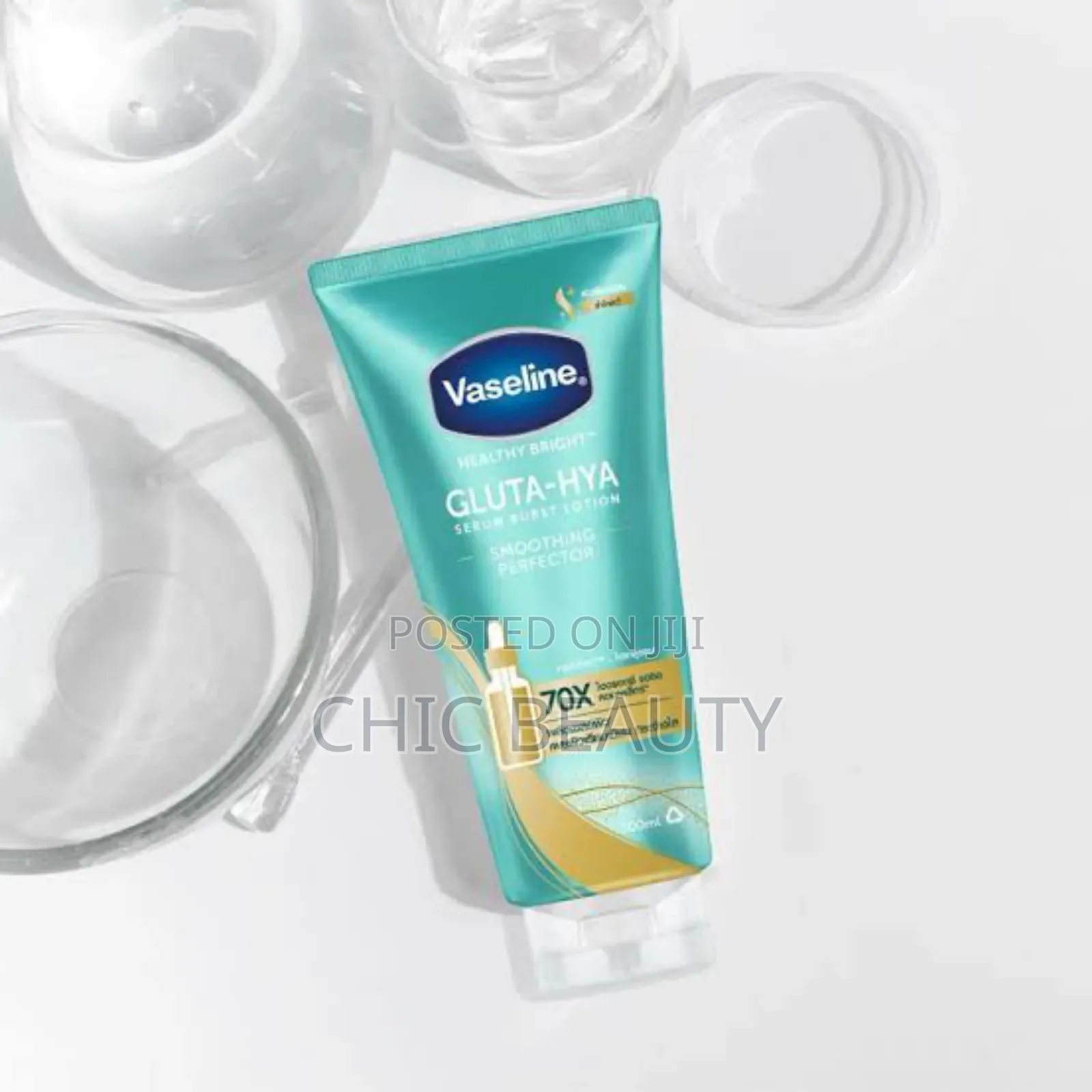 Vaseline Gluta Hya Serum Bust Lotion Smooth Perfector 290ml