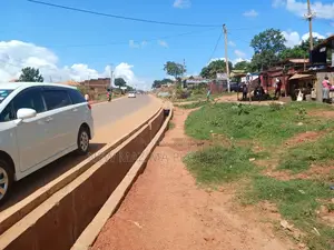 Commercial Plot for Commercial Shops Quicksale Busabaala Rd