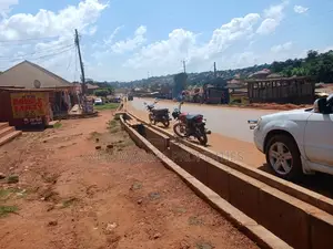 Commercial Plot for Commercial Shops Quicksale Busabaala Rd