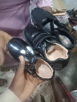 Children's Shoes Go Back