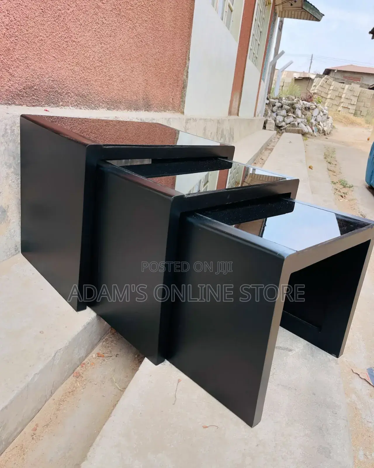 Black Stools Modern Coffee Table