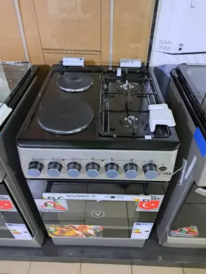 Yes Cooker 2 Gas Burners and 2 Electric Plates