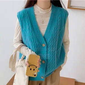 Aura v-Neck Button Sweater