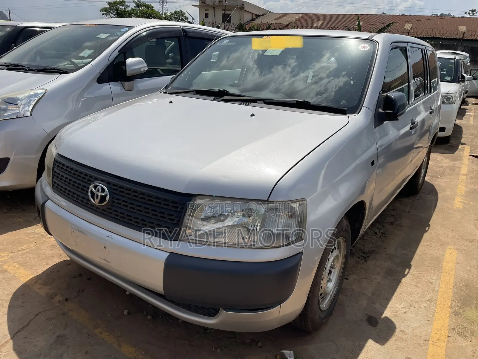Toyota Probox 1.5 DX Comfort 2WD 2013 Silver