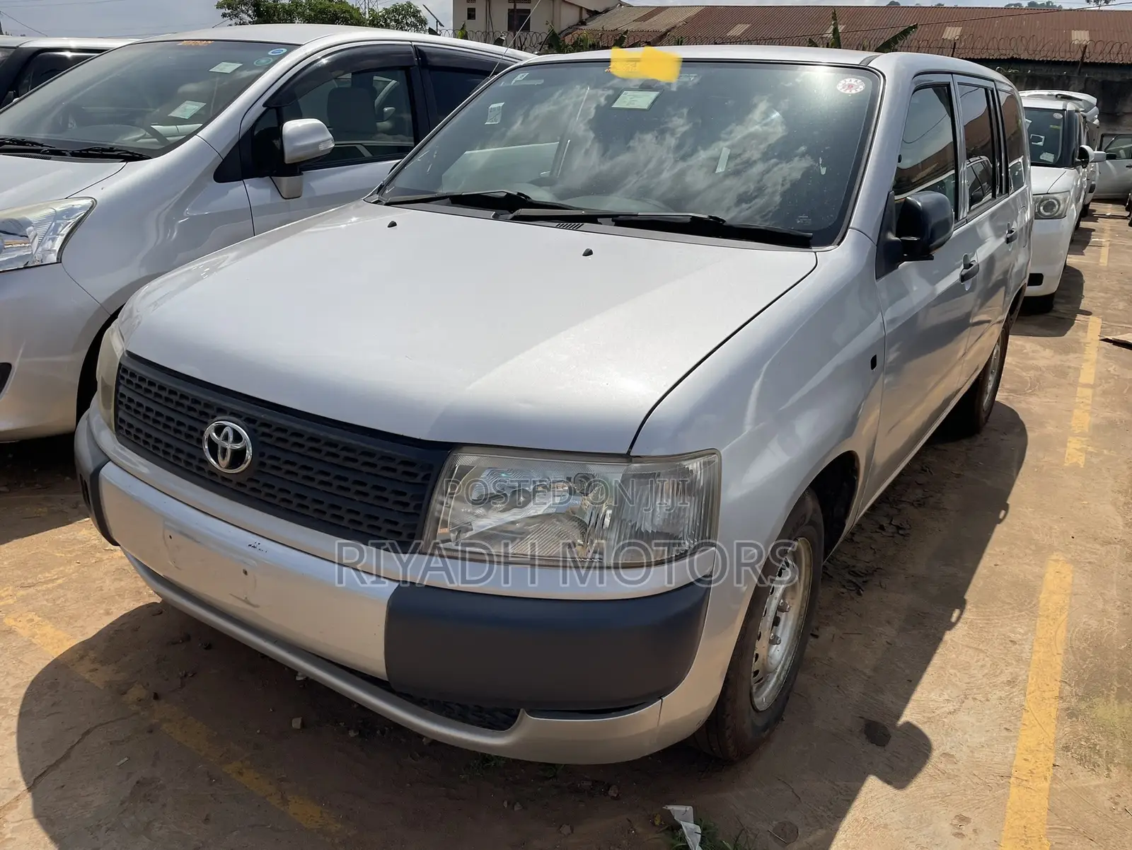 Toyota Probox 1.5 DX Comfort 2WD 2013 Silver