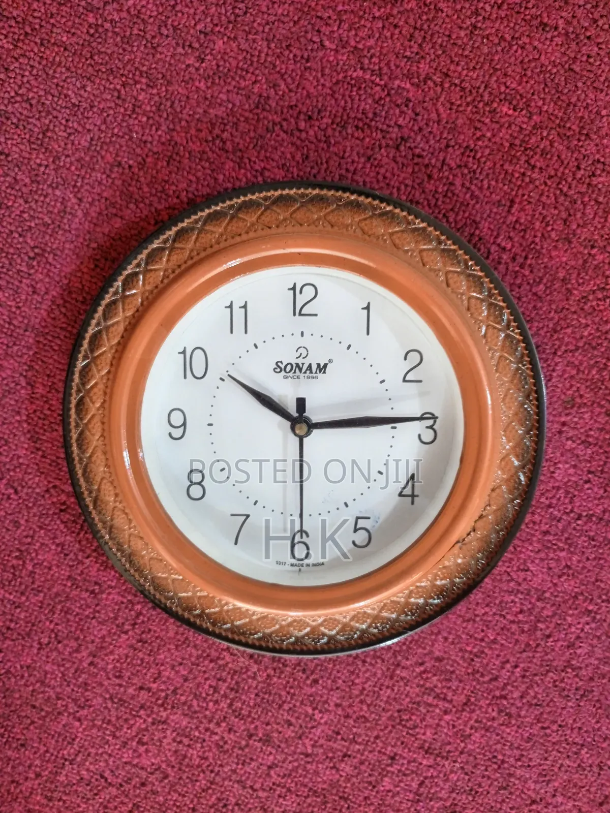 Sonam Quartz Wall Clock. 5327