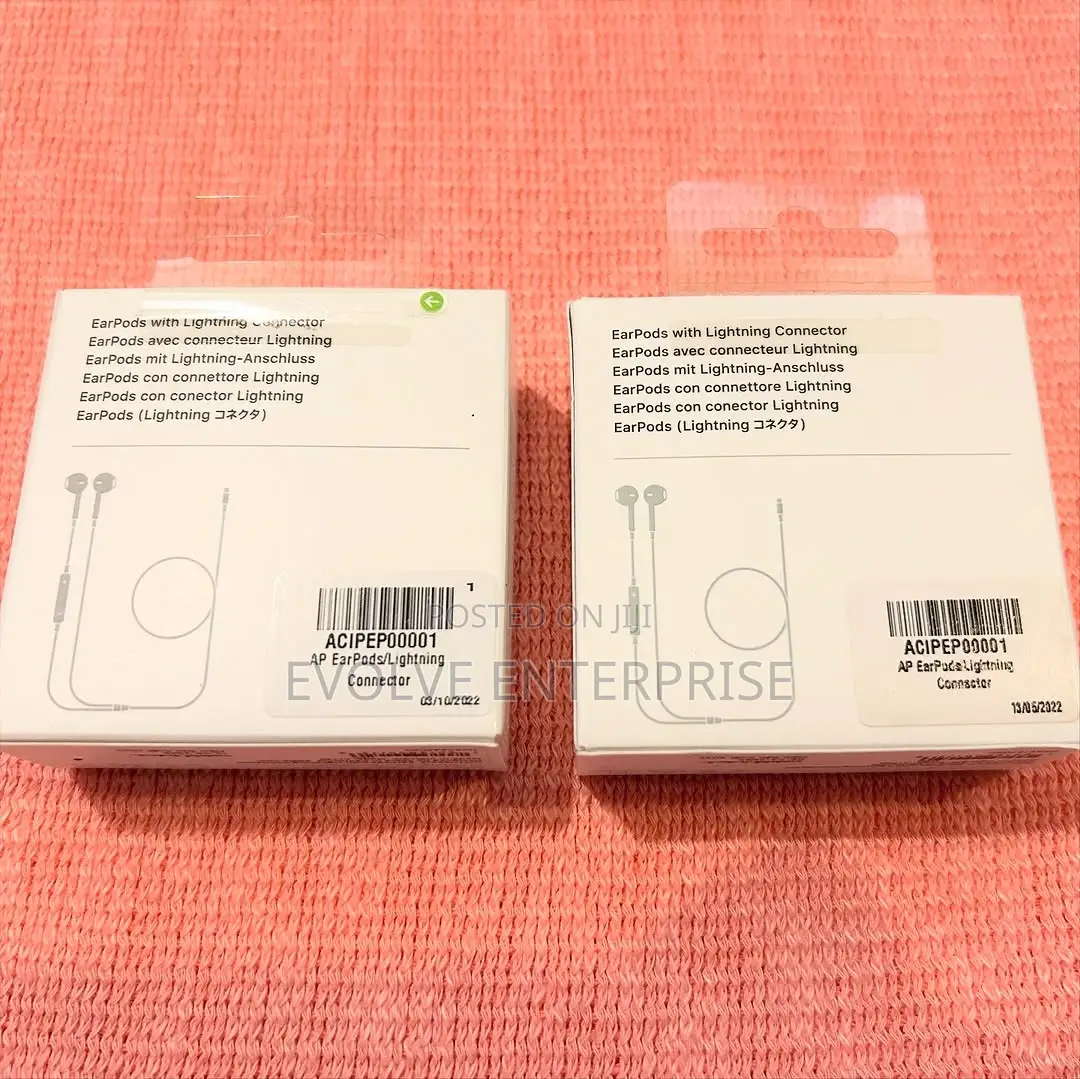 Original Apple Earpods Headphones With Lightning or USB-C