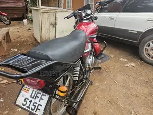 TVS HLX 125 2022 Red
