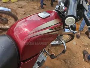 Bajaj Boxer 2024 Red