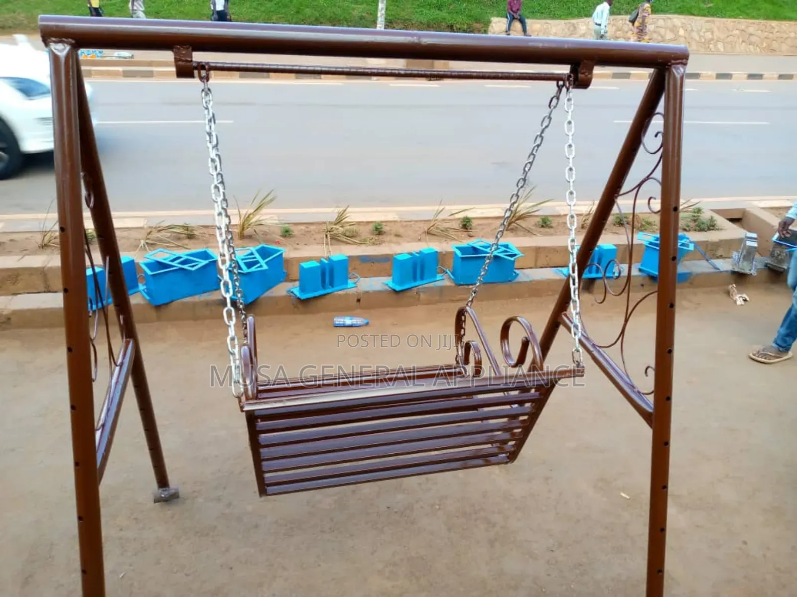 Chain Swing