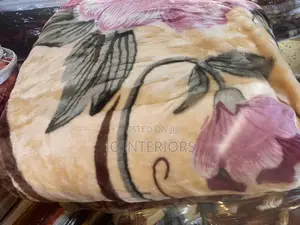 6x6 Quality Woolen Blankets
