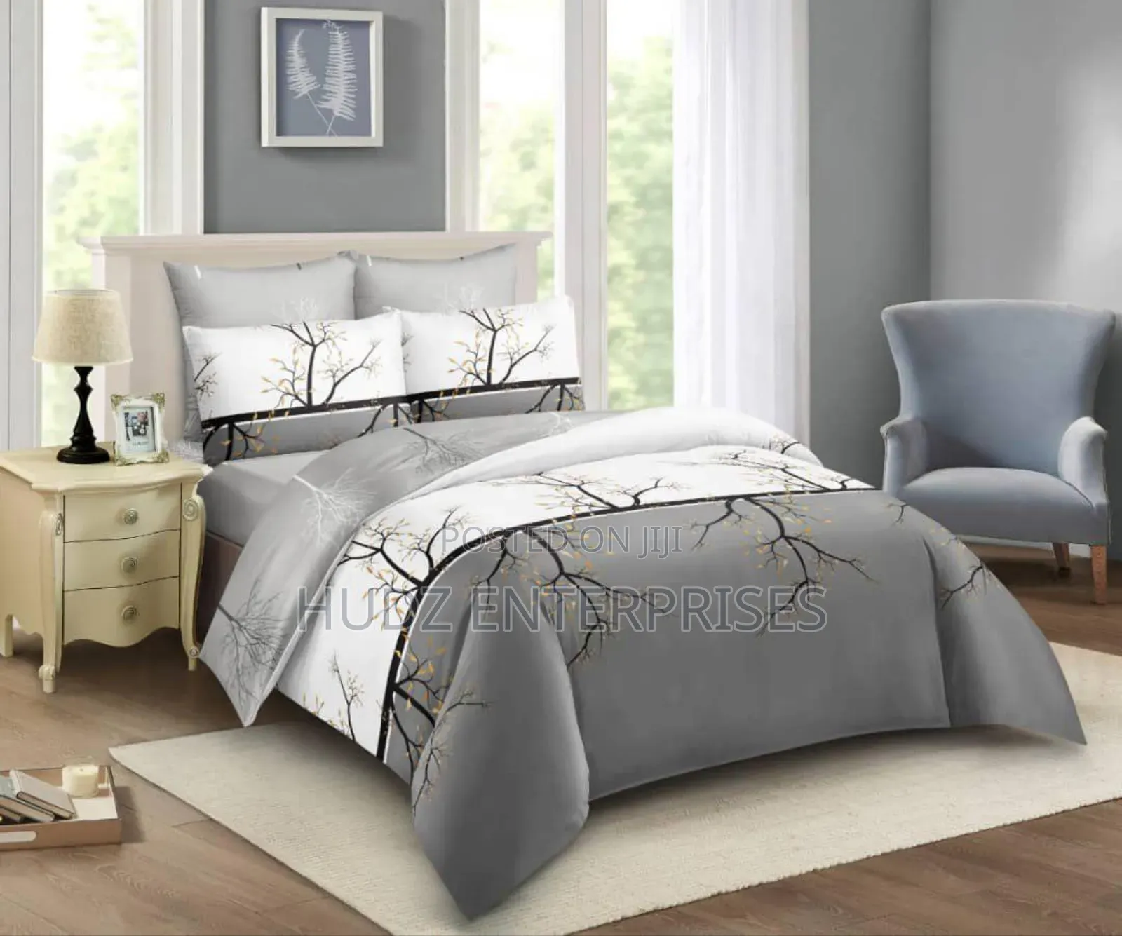 4pc Duvet 5x6 Grey and Off White