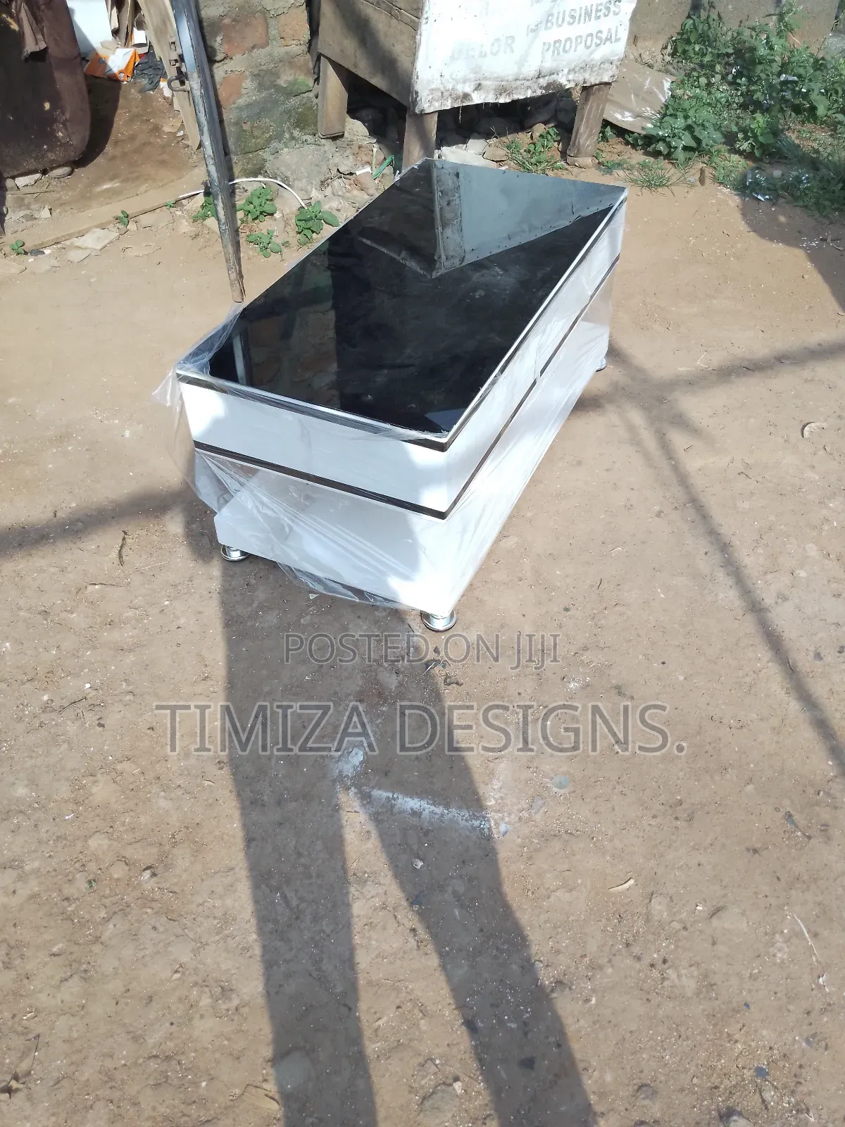 Elegant White Table