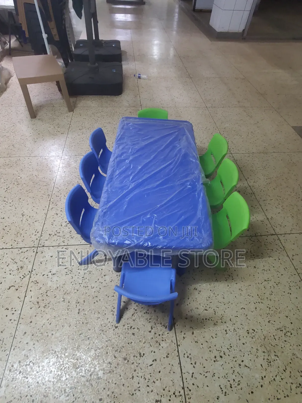 Generic Active Plastic Kids Table and Chairs 8pcs