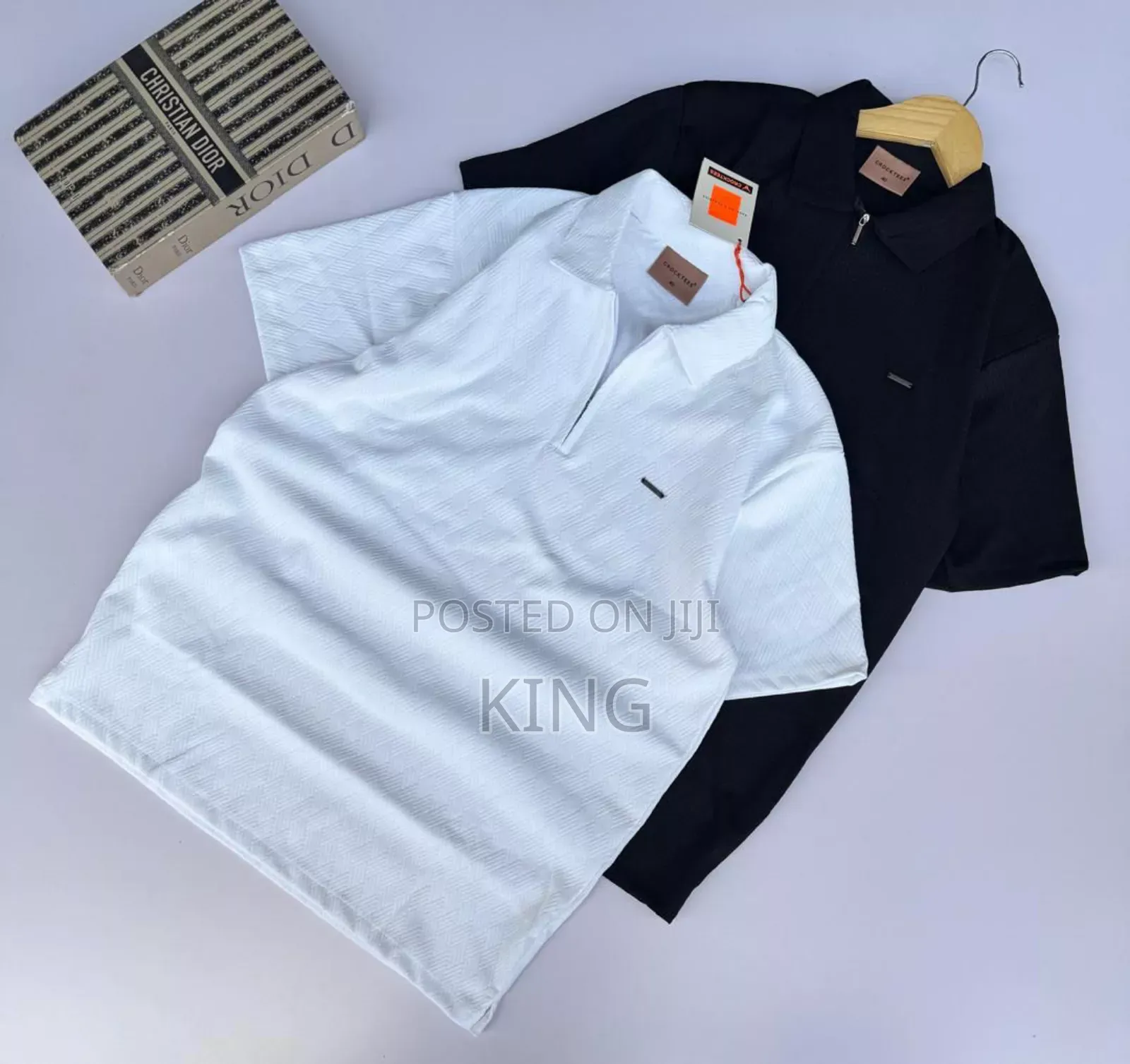 Up -Litting Zipper T-Shirt
