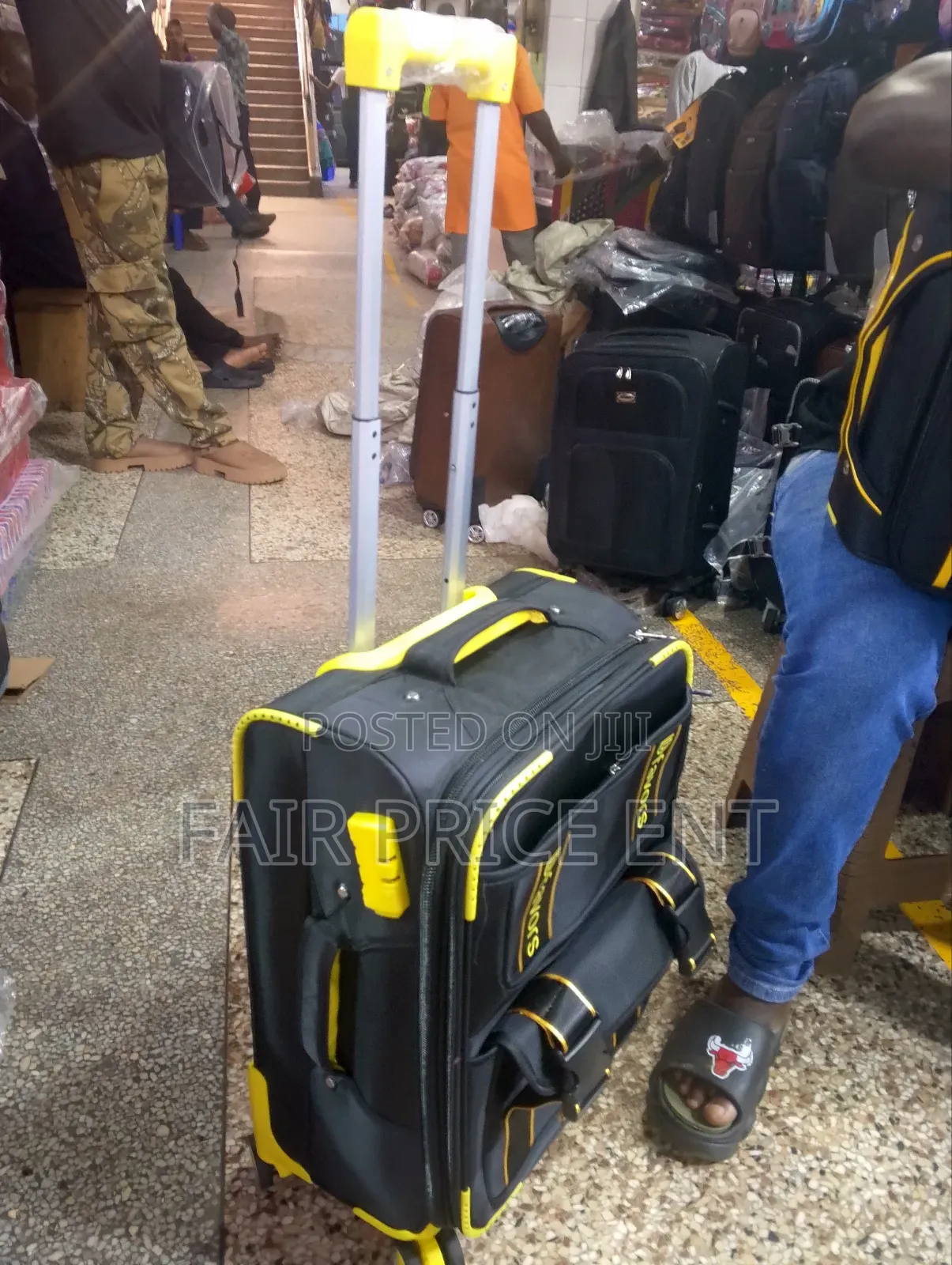 Original Cloth Travelling Suitcase. Small. ( Black)