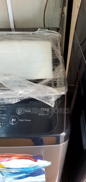 11kg Hisense Washing Machine / Top Loader