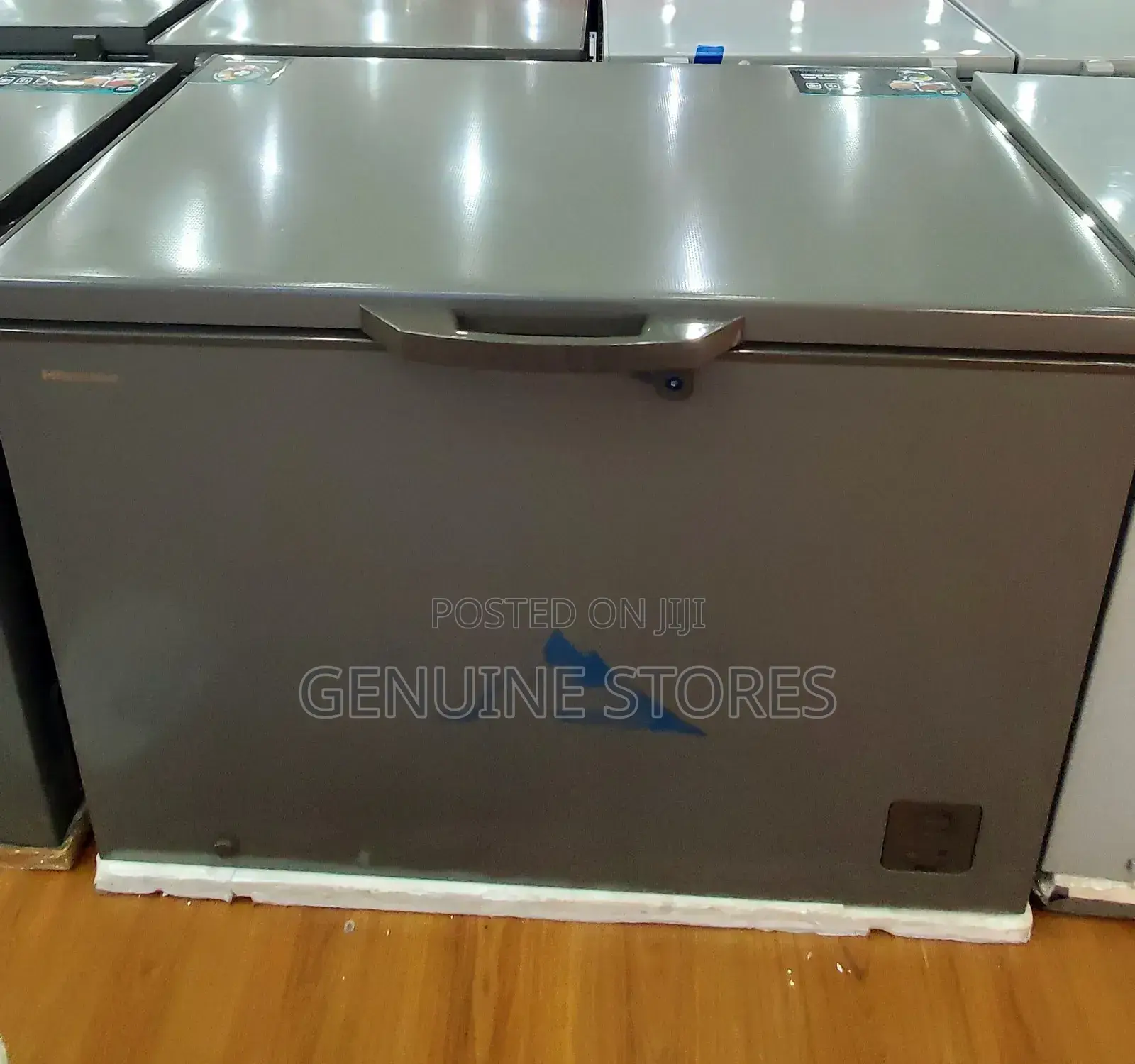 Hisense 400litres Chest Freezer / Refrigerator