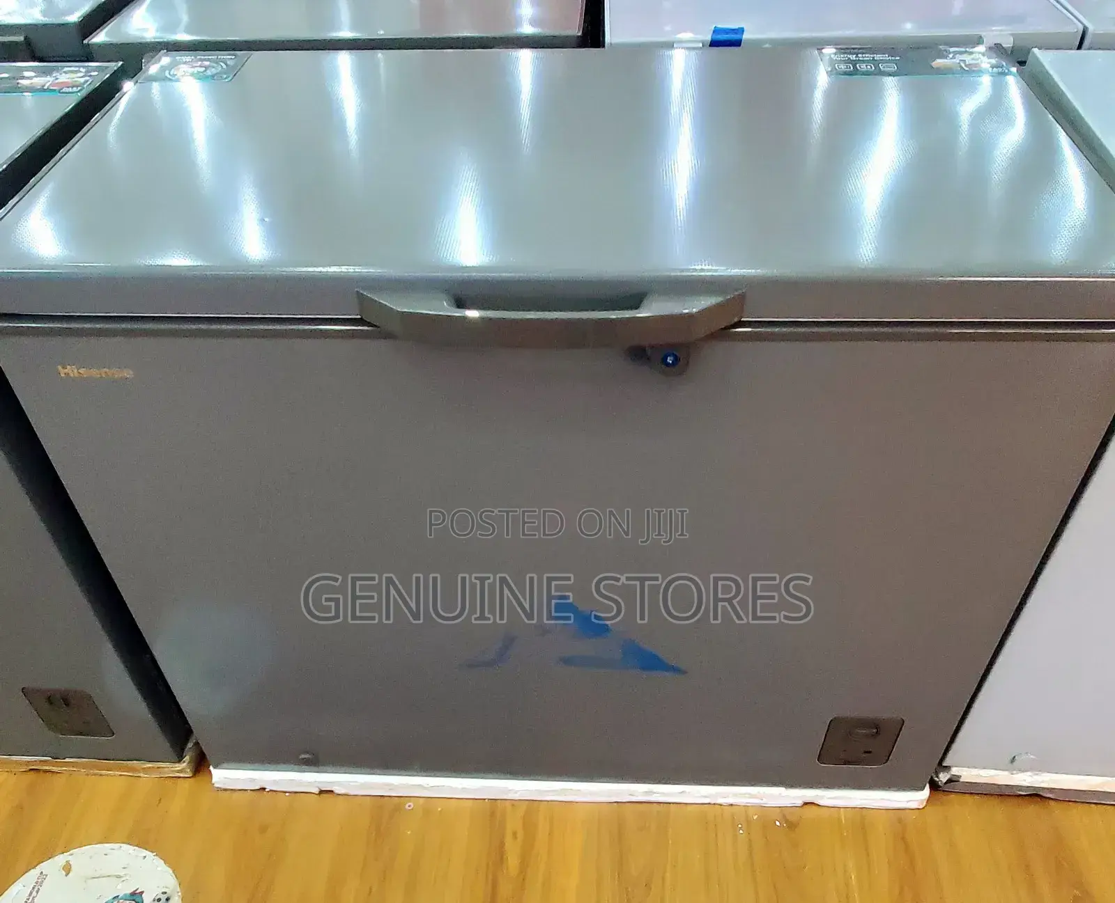 Hisense 400litres Chest Freezer / Refrigerator