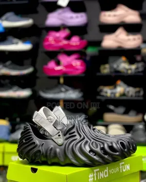 Exact Black Salehe Bembury Crocs