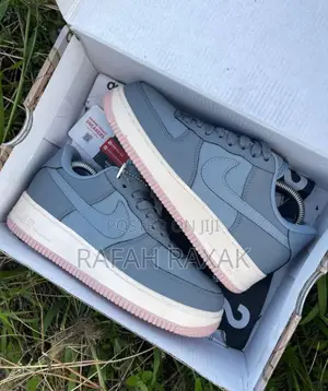 Nike Air Force 1 07 LX Grey Sneakers