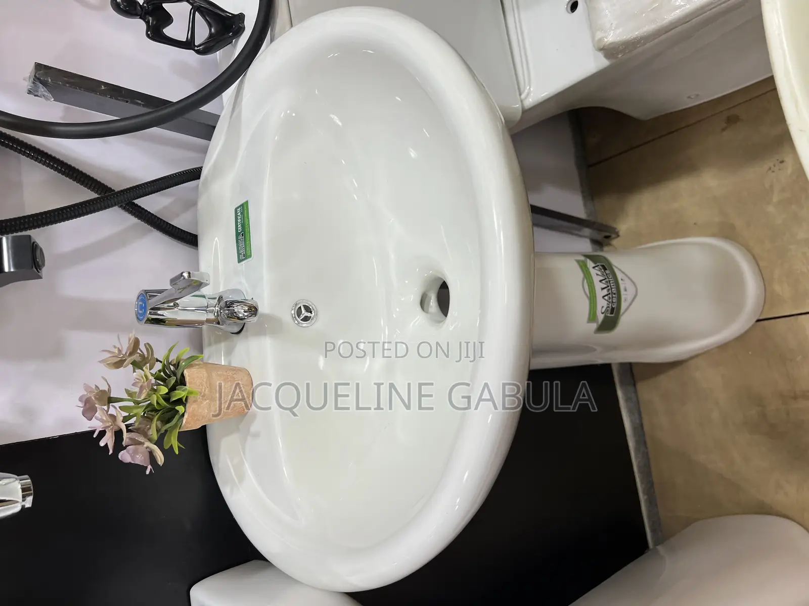 Hand Wash Basin With Pedestal
