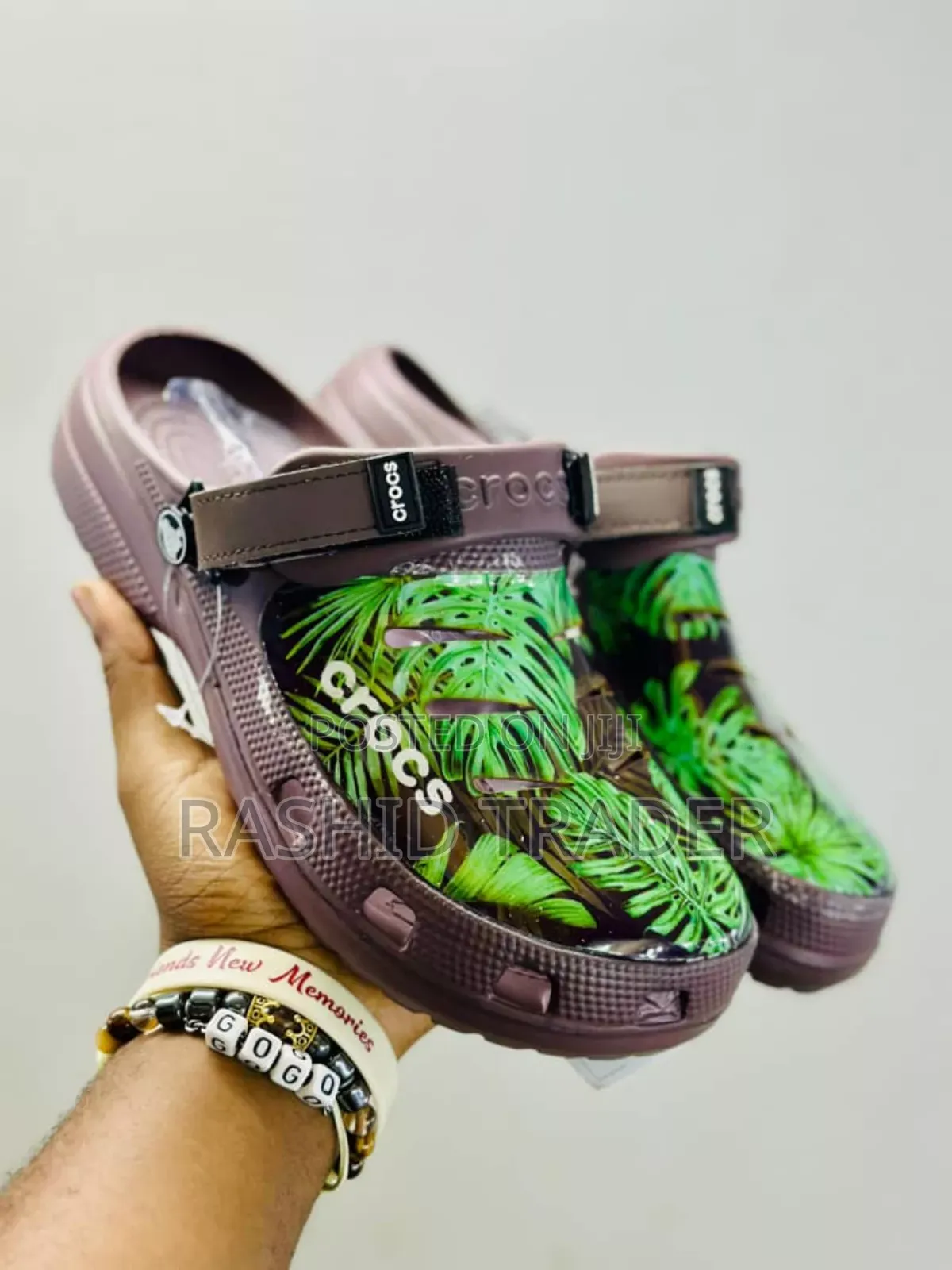Dark Brown Mirror Crocks