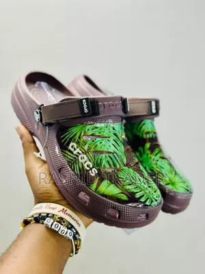 Dark Brown Mirror Crocks