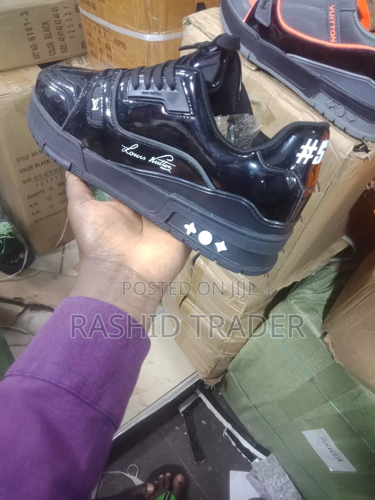 Louis Vuitton Trainer Max Black
