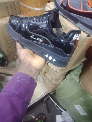 Louis Vuitton Trainer Max Black