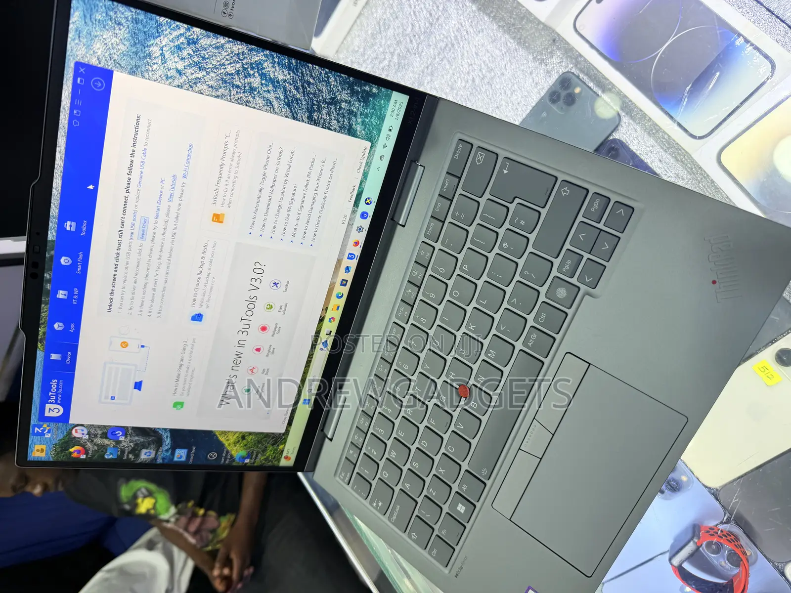 Laptop Lenovo ThinkPad X1 Carbon Gen11 16GB Intel Core Ultra 5 SSD 1T