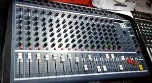 Yamaha 16 Channel Amp Mixer