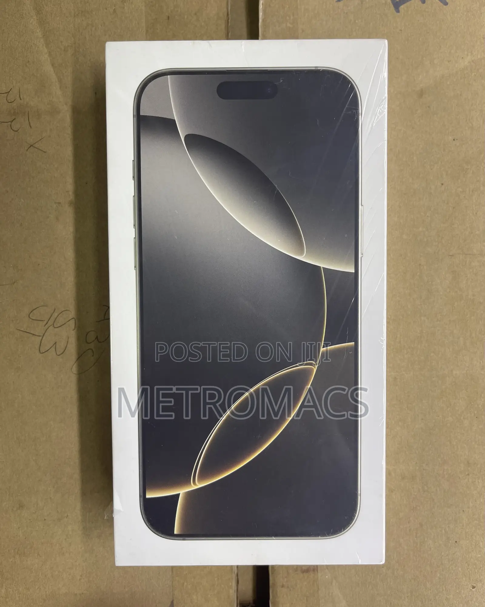 New Apple iPhone 16 Pro Max 256 GB Silver