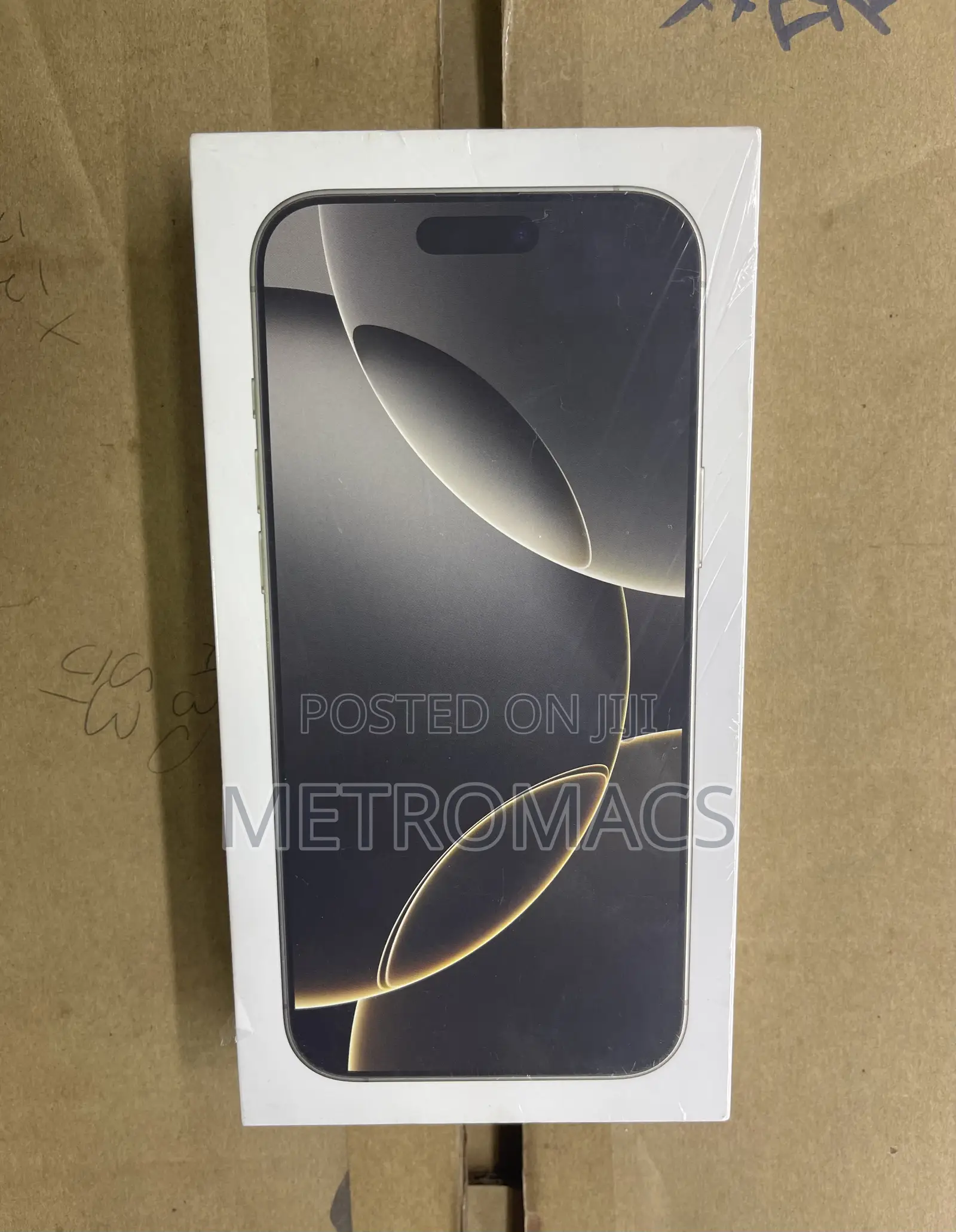 New Apple iPhone 16 Pro Max 256 GB Silver