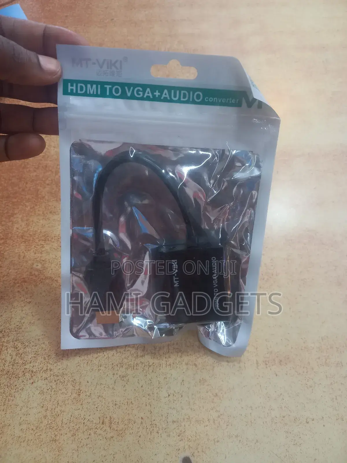HDMI to VGA Converter