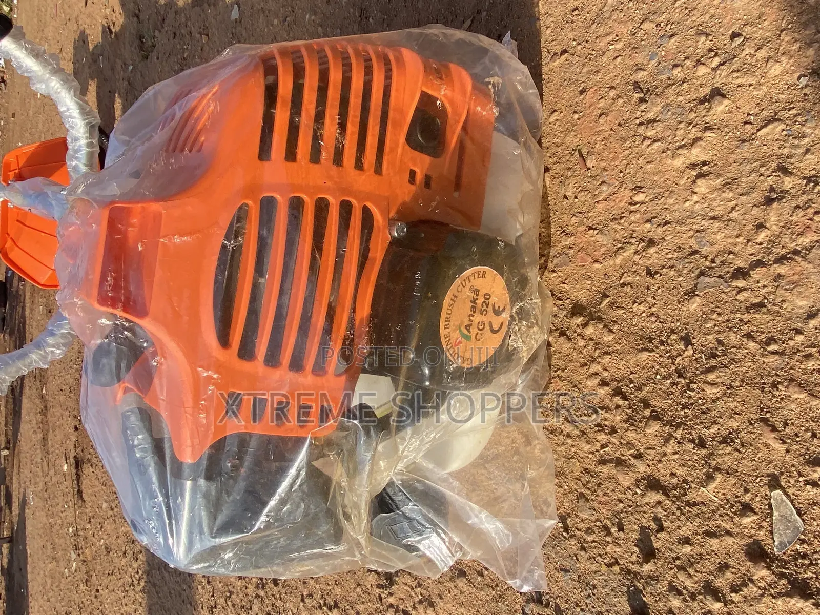 Orange / Grass Cutter / Brush Cutter 520cc